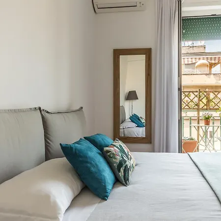 Affittacamere Torripacollection - Domus Vittoria - Prati 4*