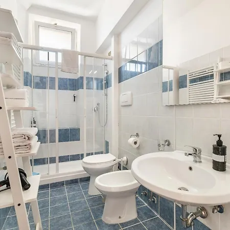 Affittacamere Torripacollection - Domus Vittoria - Prati 4*
